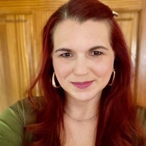 Meet your Posher, Lea